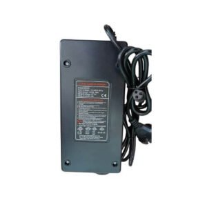 Chargeur 67,2V 5A connecteur GX16