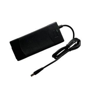 Chargeur 54,6V 2a dc bison 5,5